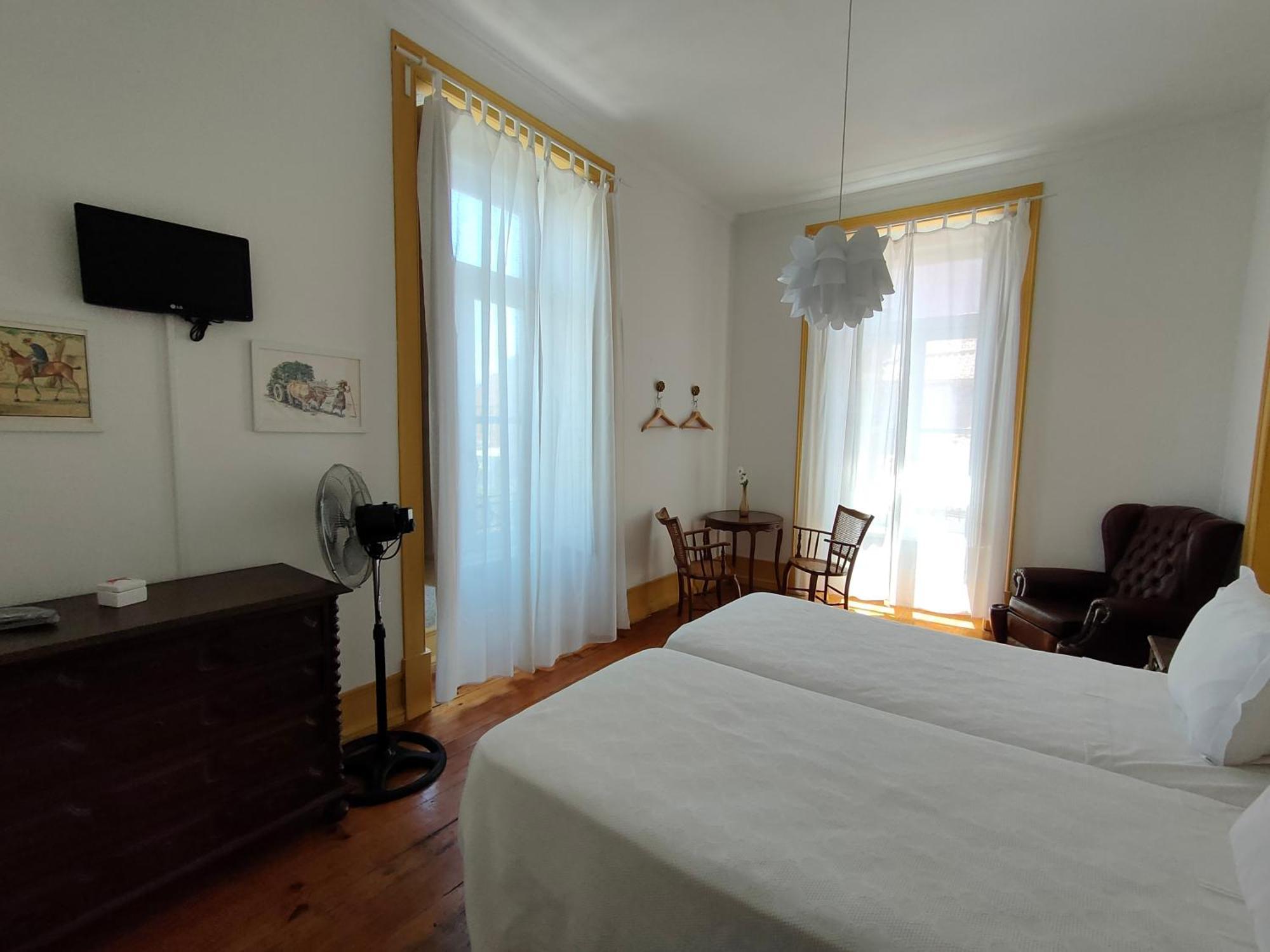 A Vianesa - Guest House เวียนา โด กัสเตโล ภายนอก รูปภาพ